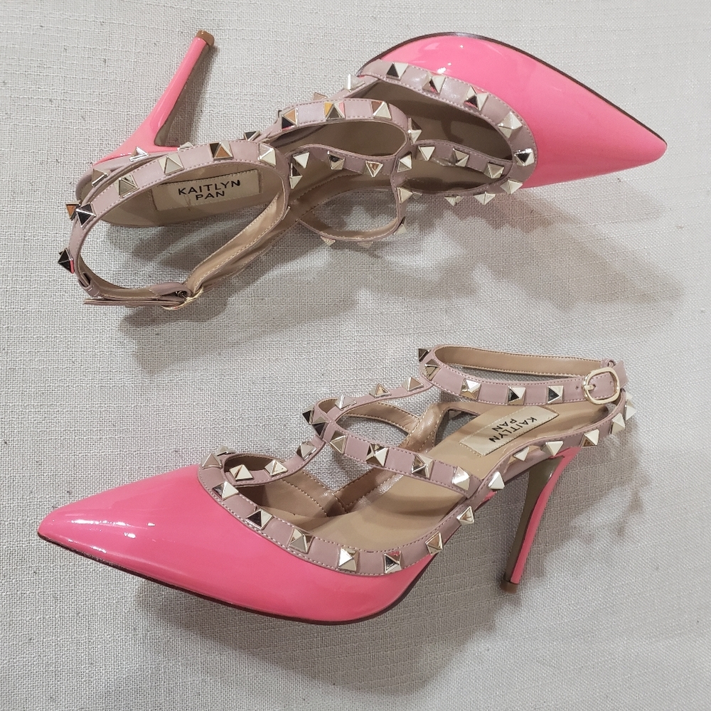 Kaitlyn Pan Rockstud Pink Leather Pointed-Toe Heels - Picture 6 of 13